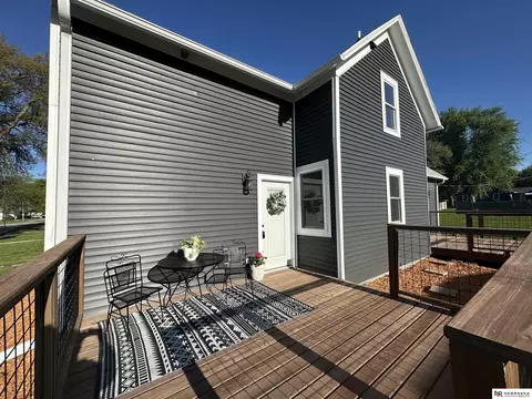 102 W Pine St, Cedar Bluffs, NE 68015