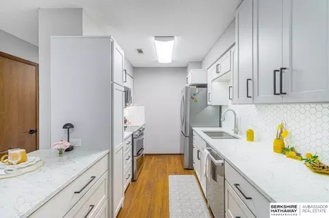 3001 S 51st Street Ct #455, Lincoln, NE 68506