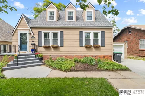 4532 Mason St, Omaha, NE 68106