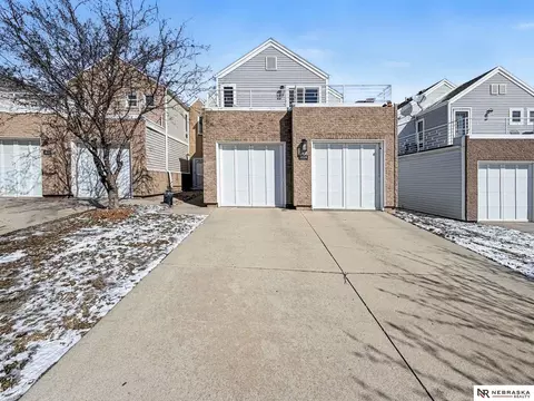 5824 Billings Ct, Lincoln, NE 68516