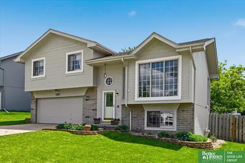 14767 Boyd St, Omaha, NE 68116