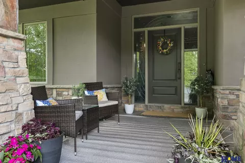 Exterior - 6730 Wildrye Rd, Lincoln, NE 68521 photo 2 of 5