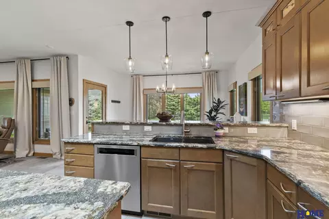 Kitchen - 6730 Wildrye Rd, Lincoln, NE 68521 photo 4 of 7
