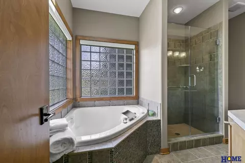 Bath - 6730 Wildrye Rd, Lincoln, NE 68521 photo 2 of 6