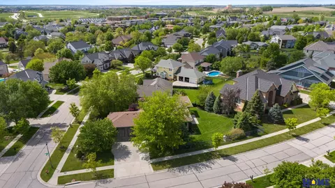 View/Area - 6730 Wildrye Rd, Lincoln, NE 68521 photo 3 of 4