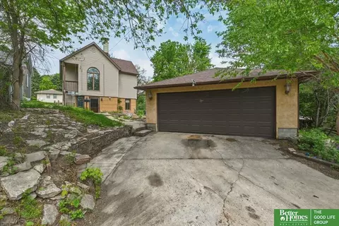 1119 Arthur St, Omaha, NE 68107