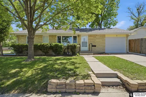 1340 N 67th St, Lincoln, NE 68505