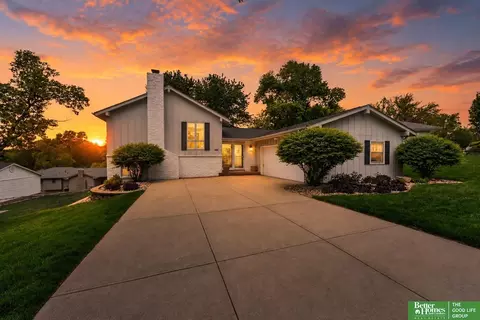 12620 Cryer Ave, Omaha, NE 68144