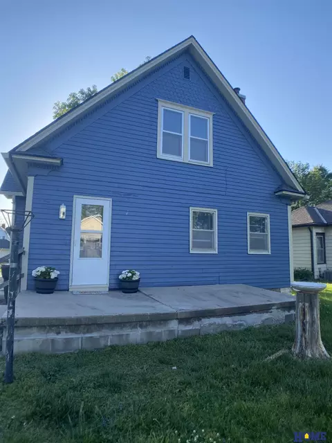 Exterior - 605 N 10th St, Beatrice, NE 68310 photo 2 of 8