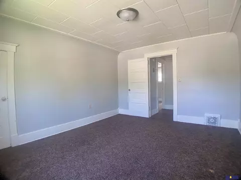 Bedroom - 605 N 10th St, Beatrice, NE 68310 photo 1 of 4