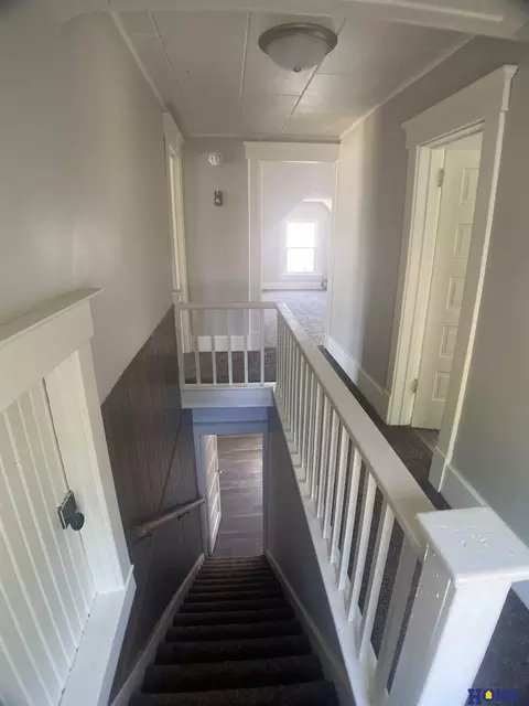 Entry Way - 605 N 10th St, Beatrice, NE 68310 photo 2 of 2