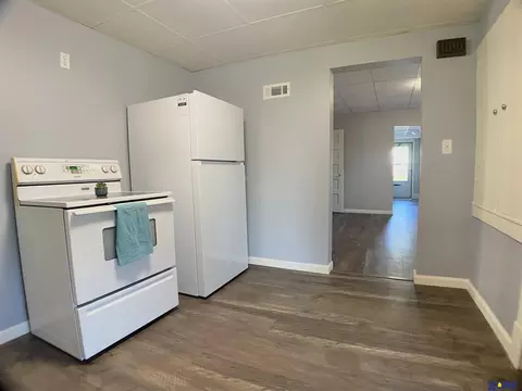 Kitchen - 605 N 10th St, Beatrice, NE 68310 photo 3 of 4