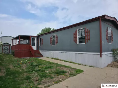 3609 NW Nutwood Ct, Lincoln, NE 68521