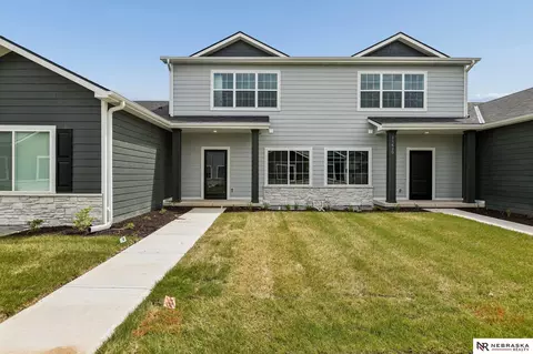 11422 N 160 Ct, Bennington, NE 68007