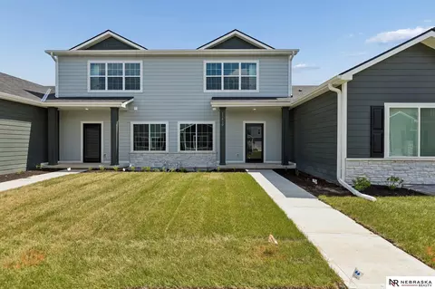 11420 N 160 Ct, Bennington, NE 68007
