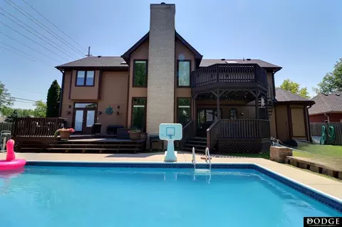 2534 Park Place Dr, Fremont, NE 68025