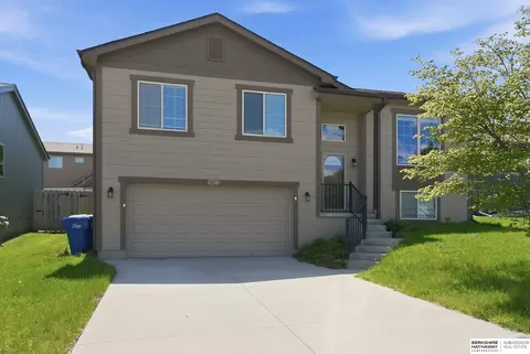 14213 Iowa St, Omaha, NE 68142