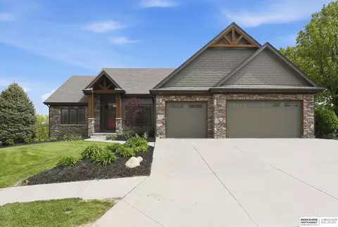 5823 S 238th St, Elkhorn, NE 68022