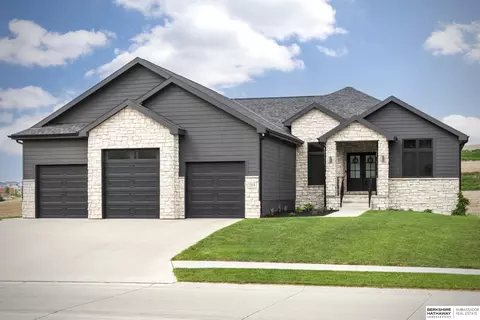 12414 N 161st Ave, Bennington, NE 68007