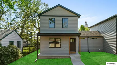 2247 N 31st St #B, Lincoln, NE 68503