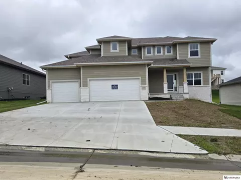 10908 N 159 Ave, Bennington, NE 68007