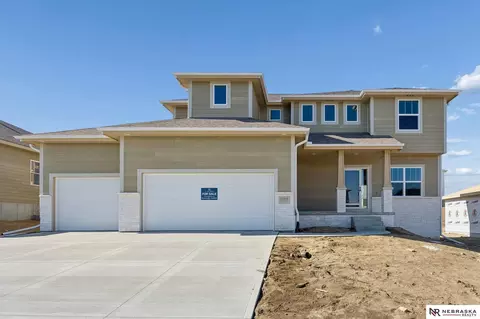 10908 N 159 Ave, Bennington, NE 68007