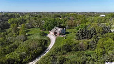 6575 N Ridge Rd, Fort Calhoun, NE 68023