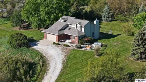 6575 N Ridge Rd, Fort Calhoun, NE 68023