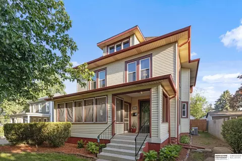 1865 Grant St, Blair, NE 68008