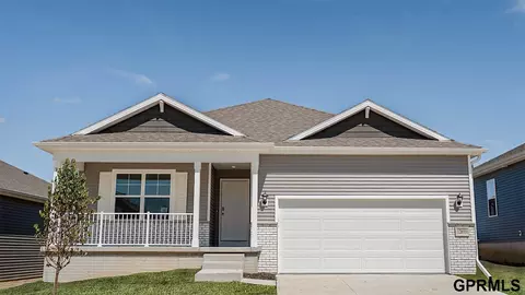12656 S 205th Ave, Gretna, NE 68028