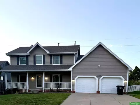 16216 Parker St, Omaha, NE 68116