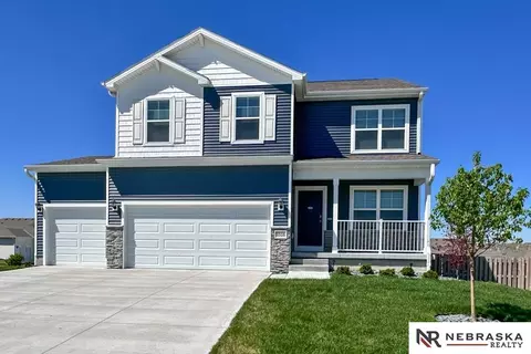 8516 S 184th Way, Omaha, NE 68136