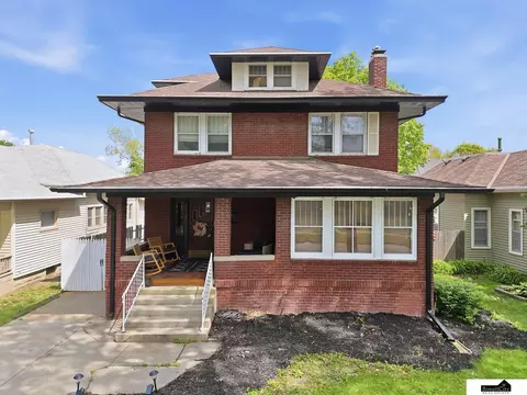 2638 Sumner St, Lincoln, NE 68502