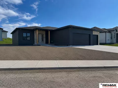 3043 Bertram St, Roca, NE 68430