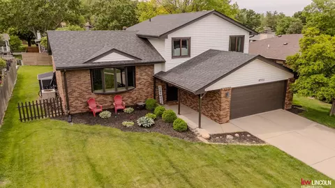 4931 S 67 St, Lincoln, NE 68516