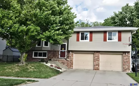 6020 S 41 St, Lincoln, NE 68516