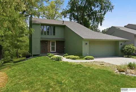 1831 S 160th St, Omaha, NE 68130