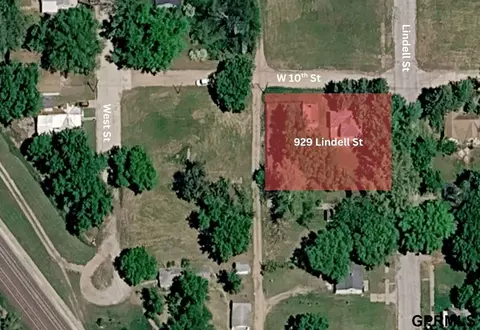 929 Lindell St, Fairbury, NE 68352