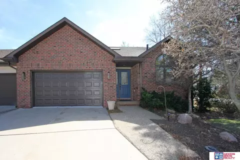 740 Lancashire Ct, Lincoln, NE 68510