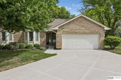 13216 Willis Cir, Omaha, NE 68164