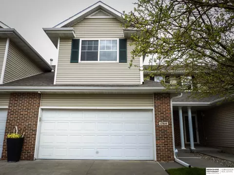 17614 Parker Plz, Omaha, NE 68118
