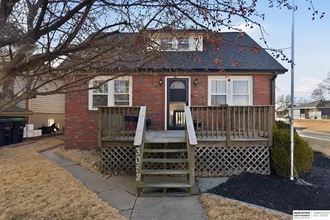 3052 S 43rd St, Omaha, NE 68105