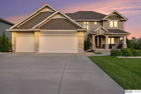 1897 Blue Sage Pkwy, Elkhorn, NE 68022