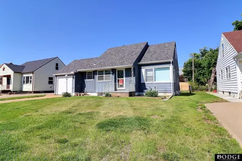1435 N Somers Ave, Fremont, NE 68025