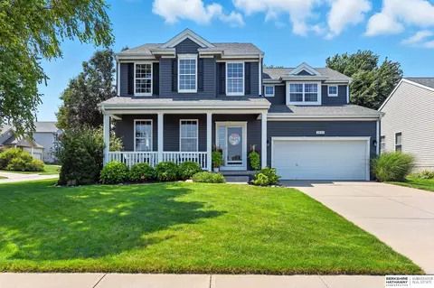 3822 S 189th St, Omaha, NE 68130