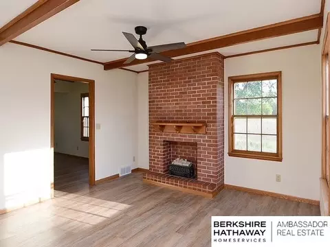 Living - 809 Main St, Scribner, NE 68057 photo 2 of 4