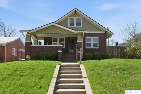 3925 Castelar St, Omaha, NE 68105