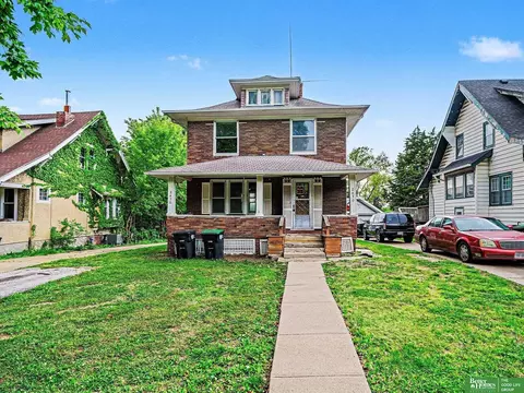 2430 Fontenelle Blvd, Omaha, NE 68104