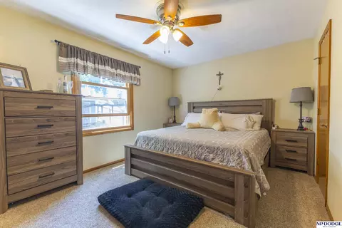 Bedroom - 1005 Devon Dr, Papillion, NE 68046 photo 1 of 8
