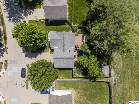 View/Area - 1005 Devon Dr, Papillion, NE 68046 photo 2 of 4